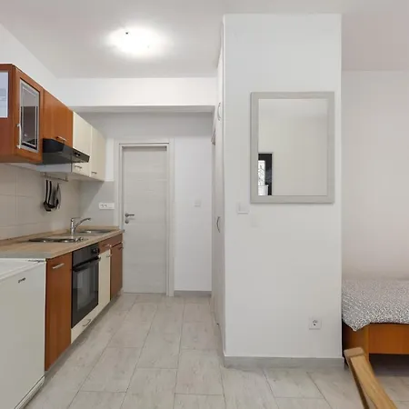 Apartment Mediterraneo Mirko *