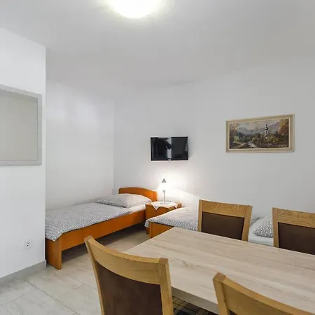Mediterraneo Mirko Apartment