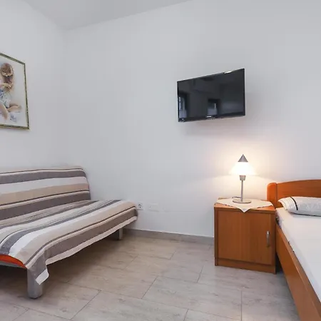 Mediterraneo Mirko Apartment *