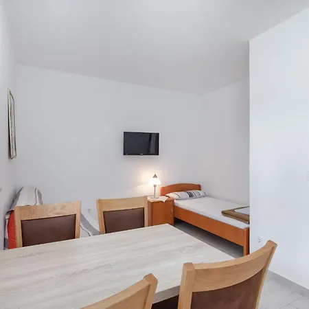 Mediterraneo Mirko Apartment Poreč
