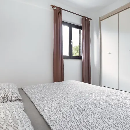 Mediterraneo Mirko Apartment Poreč